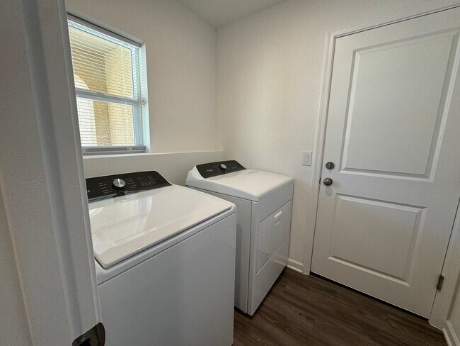 Foto del edificio - 1140 Aspen Dr