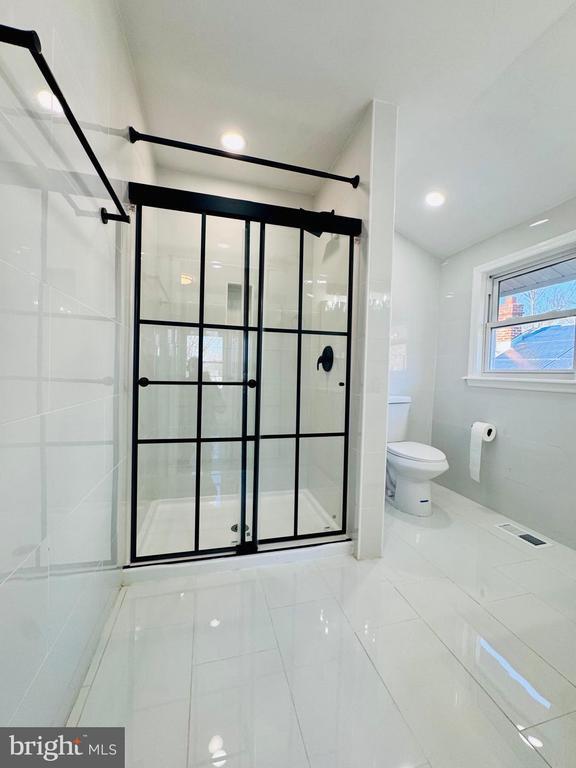 Foto del edificio - 552 Merchant St