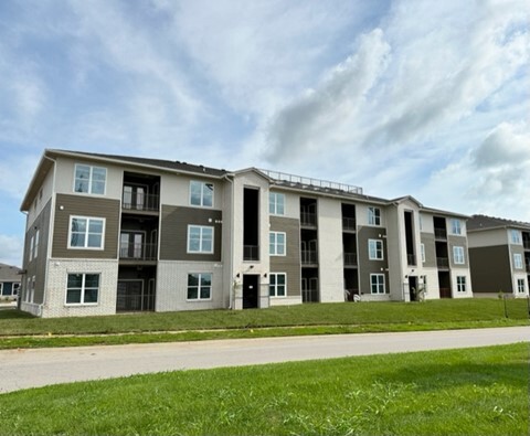 Foto del edificio - Kearney Ridge - Affordable Housing