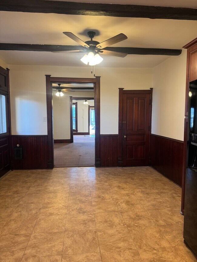 Foto del edificio - 231 Coal St