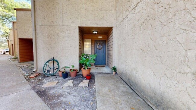 Foto del edificio - 4345 Carter Creek Pkwy