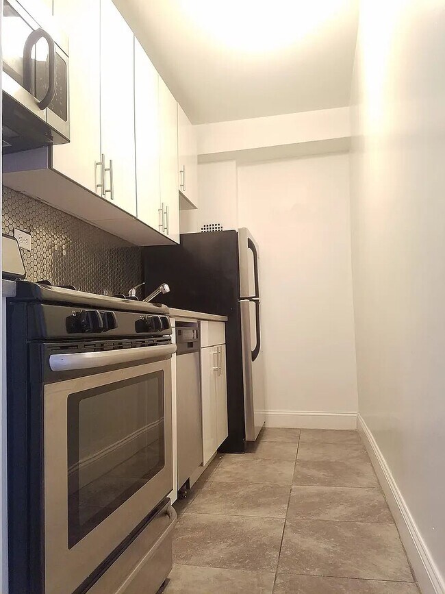 Foto del edificio - 445 E 77th St