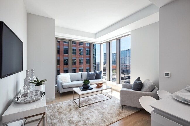 Building Photo - 135 Seaport Blvd