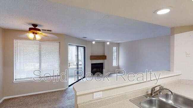 Foto del edificio - 3628 Iguana Dr