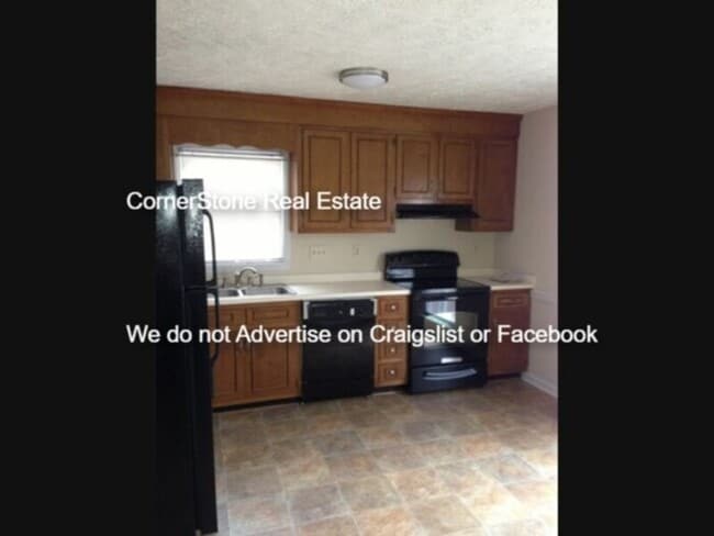 Foto del edificio - 5012 Shimmer Dr