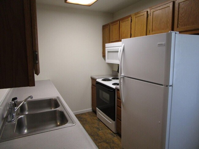 Building Photo - 3509 Delmar Ct