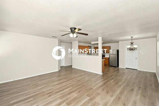 Building Photo - 4 Bedroom Pet-Friendly Home in San Antonio, TX with Main Street Renewal