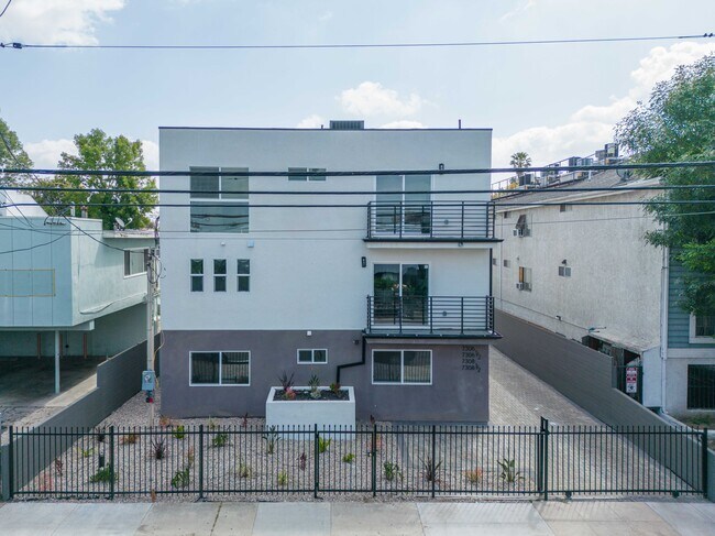 Building Photo - 7308 Independence Ave