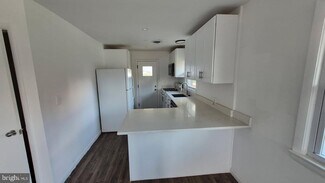 Building Photo - 6419 62nd Pl