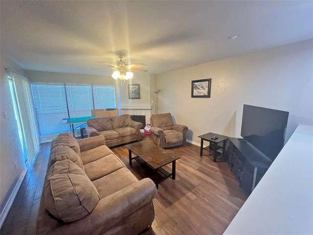 Foto del edificio - 176 Henry Chandler Dr