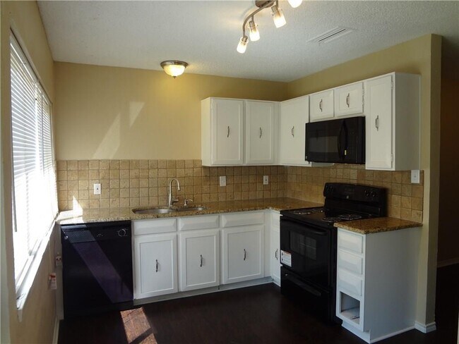 Foto del edificio - 2600 Fallcreek St