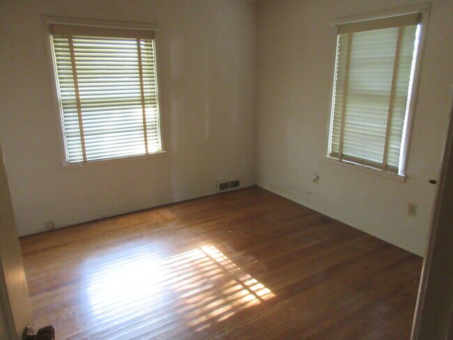 1st Bedroom - Main Floor - 516 Welch Ave