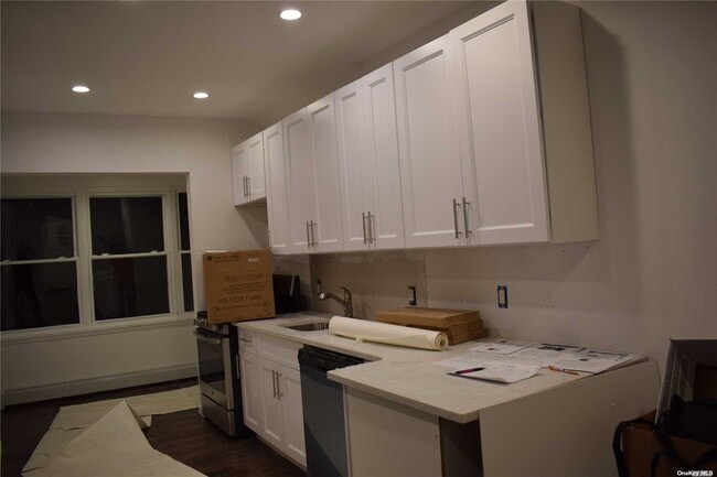 Building Photo - 48 Van Nostrand Ave