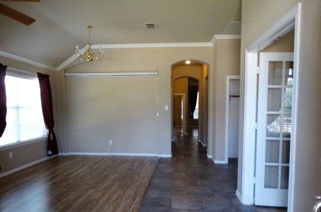 Foto del edificio - 15785 Scenic Rd