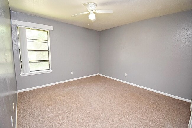 Building Photo - 138 Sandpiper Cir