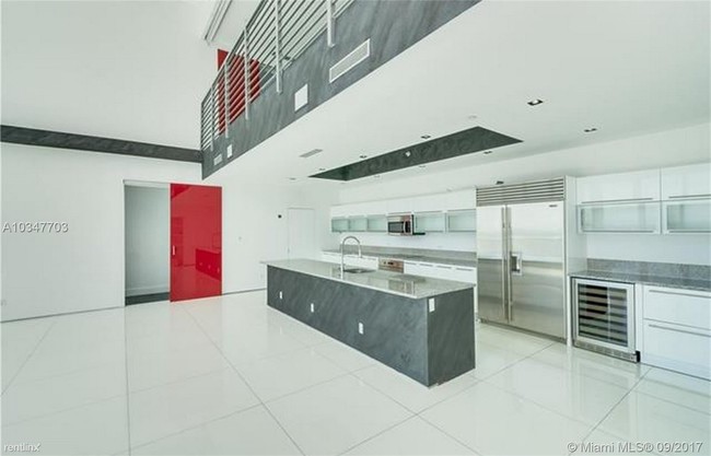 Building Photo - 888 Biscayne Blvd