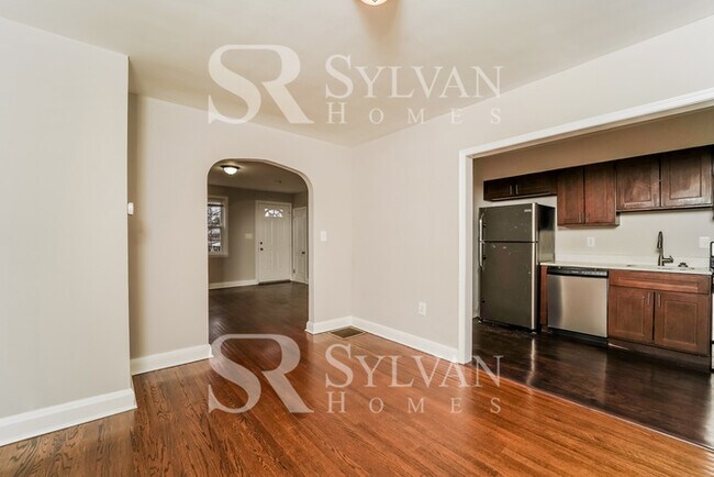 Foto del edificio - Welcome to this charming abode.