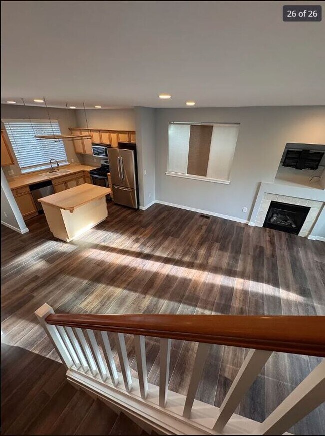 Building Photo - Star Lake Federal Way town home - 2 bedroom 2.5 bath, 1 car garage - Available NOW!