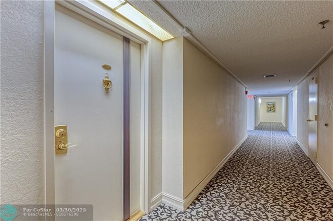Building Photo - 1010 S Ocean Blvd