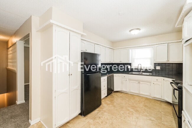 Foto del edificio - 7509 E 127 St