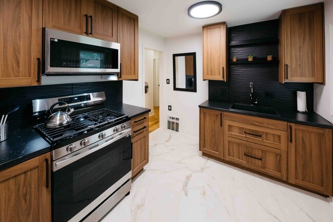 Foto del edificio - 9240 Camley St