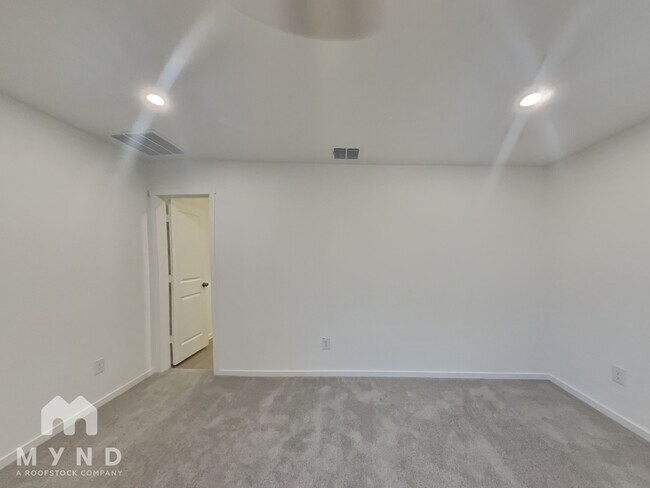 Building Photo - 1037 Calley Pear Trl