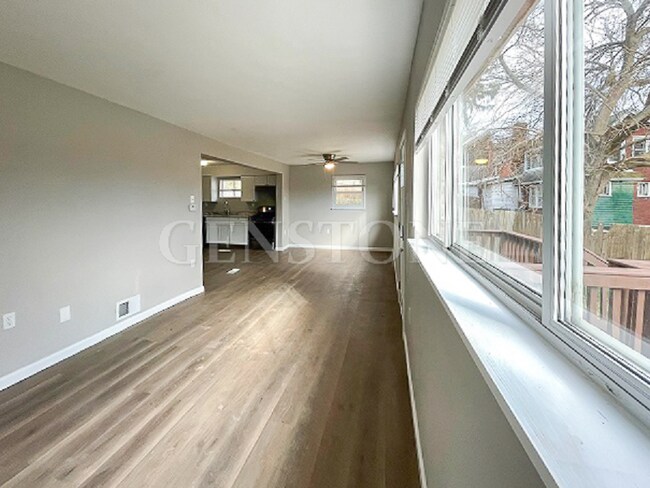 Foto del edificio - 301 Morton St