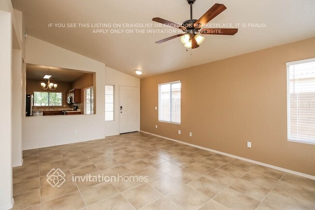 Foto del edificio - 2751 E Terrace Ave