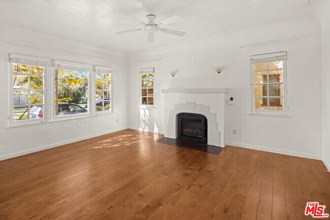 Foto del edificio - 1708 Glyndon Ave