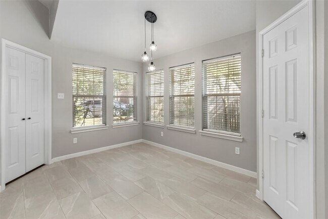 Building Photo - 22323 Tea Rose Ct