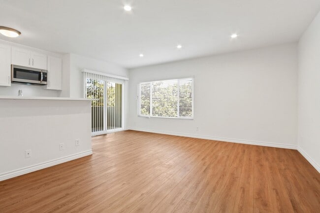 Building Photo - 1432 16th St