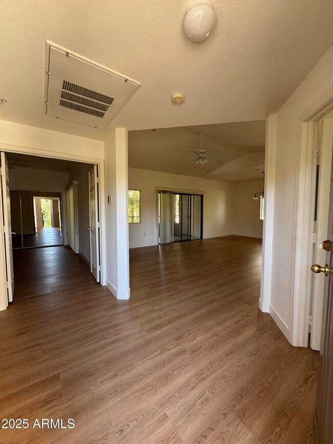 Building Photo - 9555 E Raintree Dr