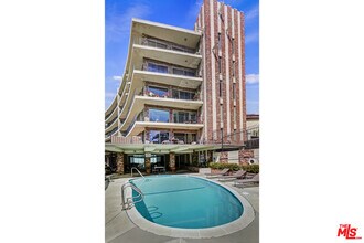 Building Photo - 2260 N Cahuenga Blvd