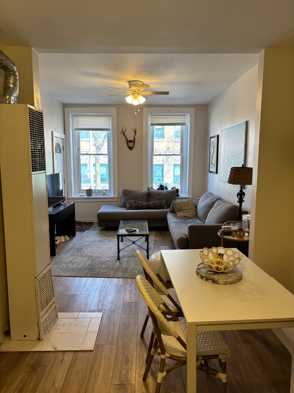 Photo - 1512 N Greenview Ave Apartment