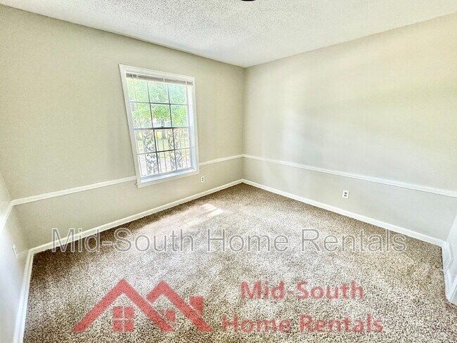 Foto del edificio - 2168 Carnes Ave