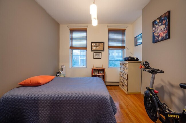 Foto del edificio - 413 1st St Unit# 2E