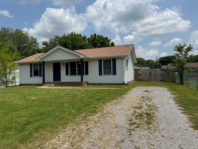 Building Photo - Single Family Home in Clarksville