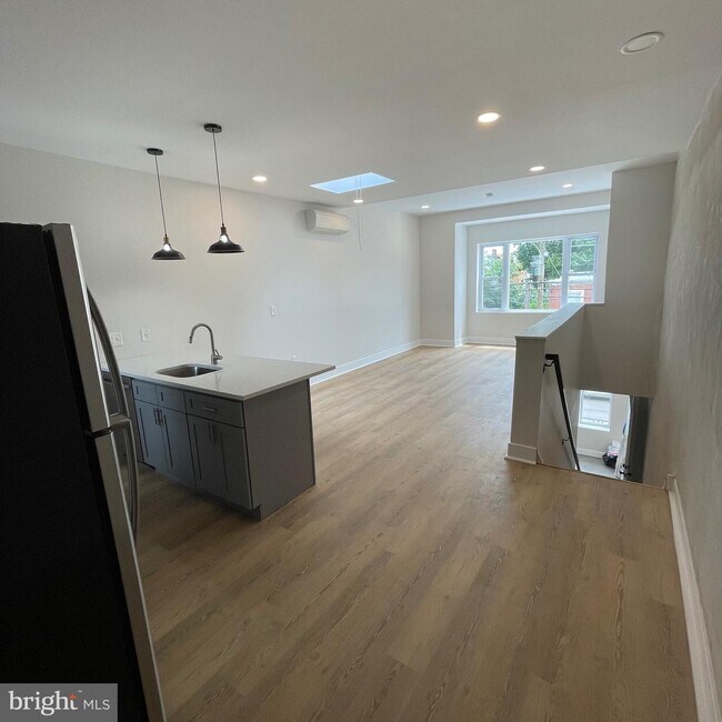 Foto del edificio - 4015 Brown St