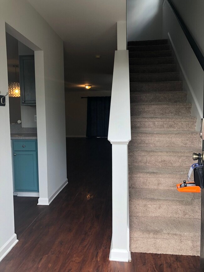 Foto del edificio - 9010 Maple Grove FOR RENT!