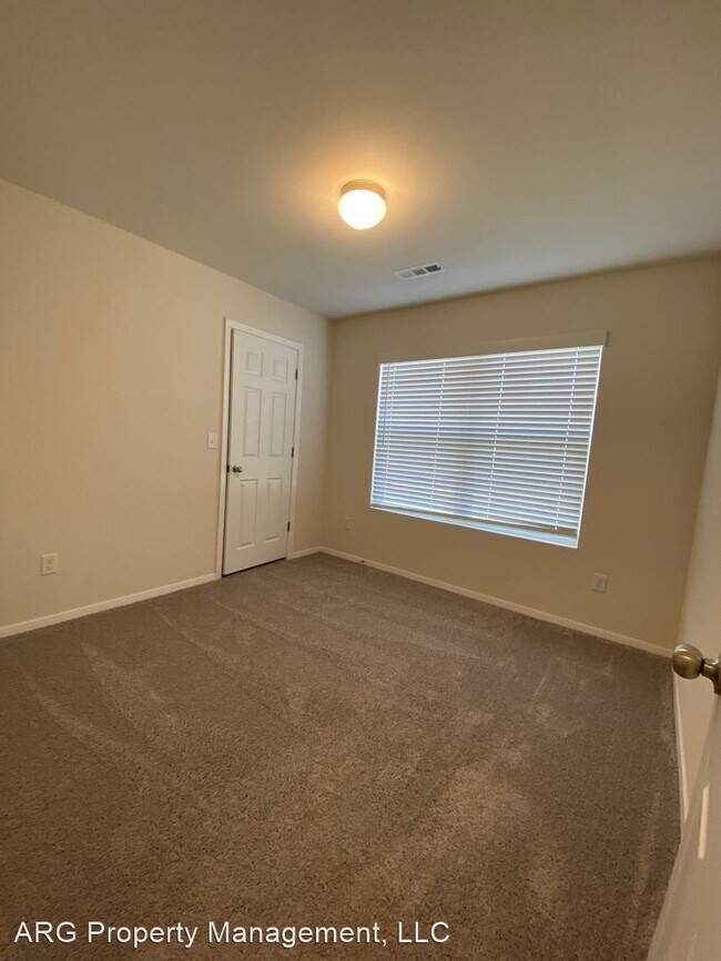 Foto del edificio - 4 br, 2 bath House - 8116 Melody Lane