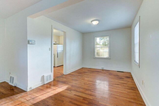 Foto del edificio - 7226-7228 Wyandotte Street