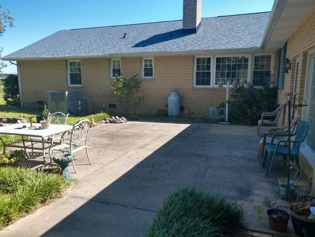 3961 Freedom Way Hubert, NC 28539 - Alquileres en Hubert, NC