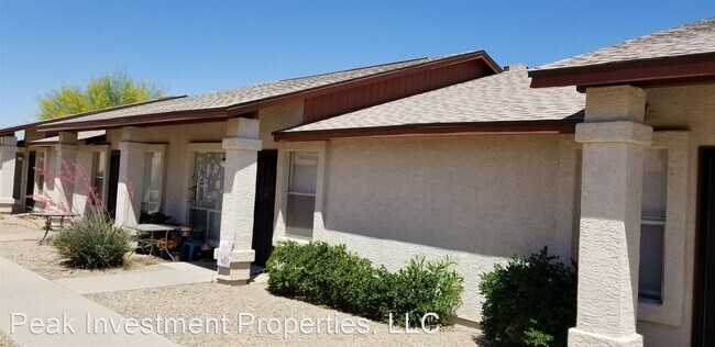 Building Photo - 12813-12815 N 113th Ave