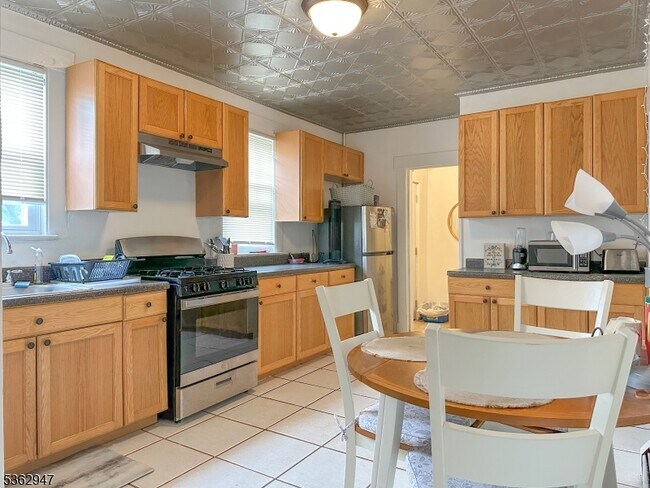 Foto del edificio - 37 Personette St