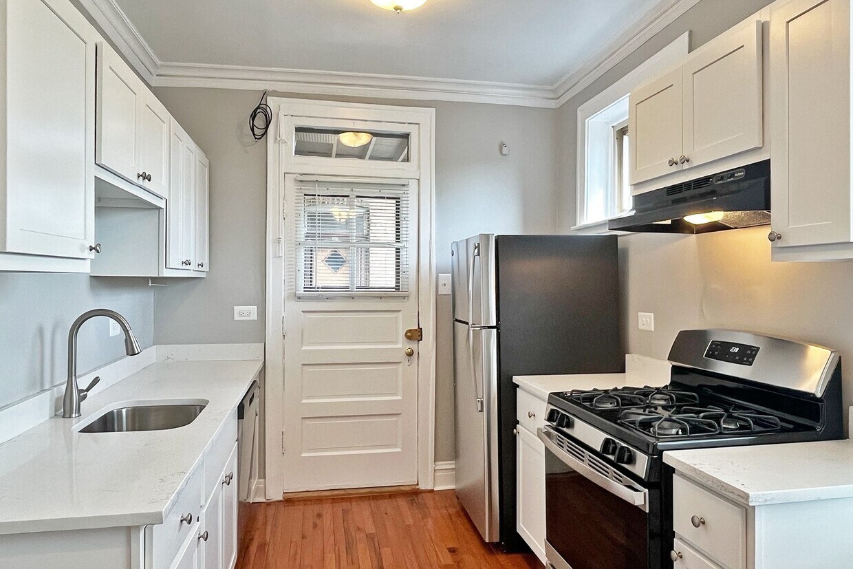 Foto principal - 901-927 Wesley Ave. and 705-711 Garfield St.
