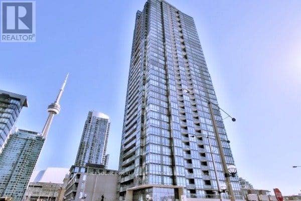 Building Photo - 15-3315 Fort York Blvd