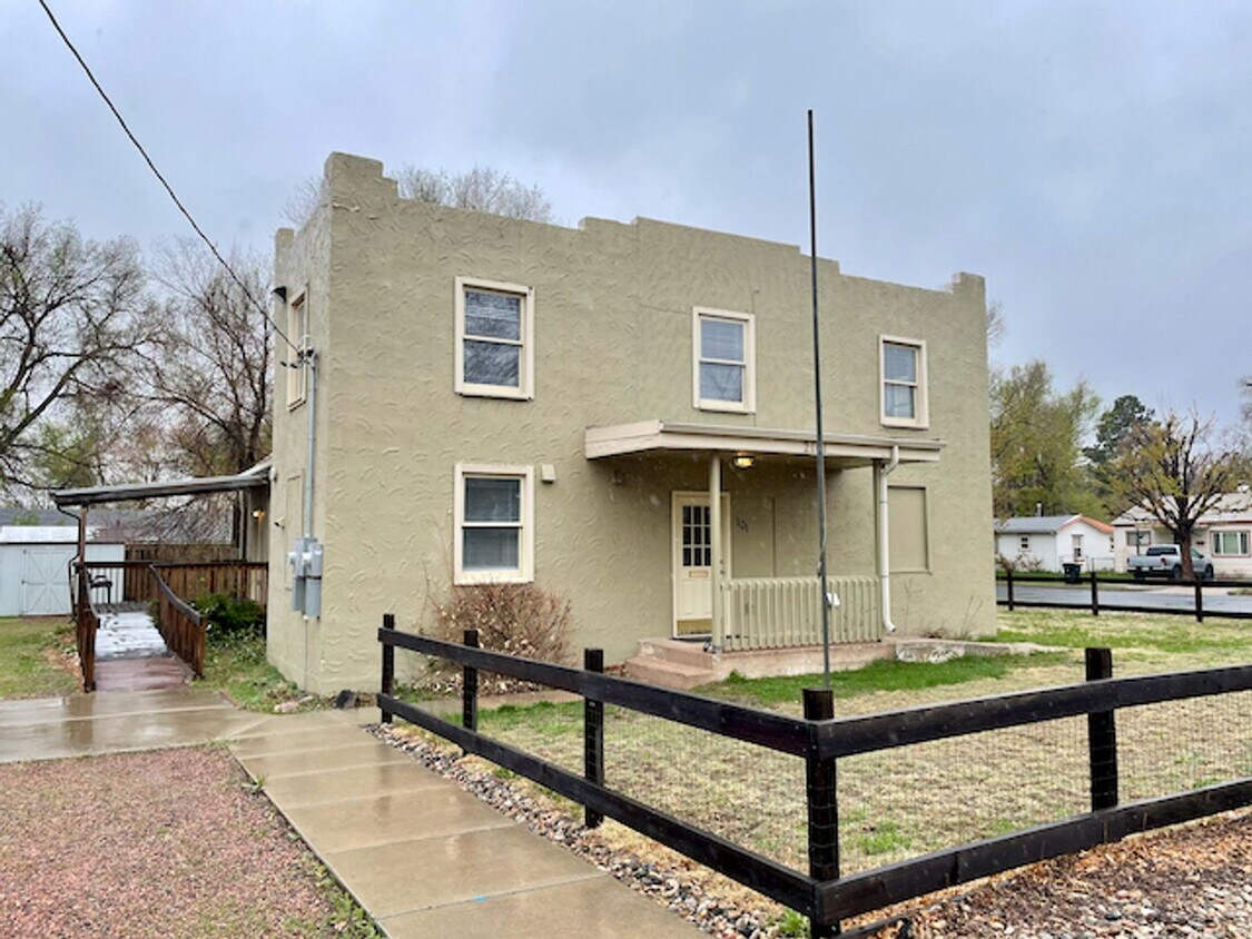 Photo - 2101 E Willamette / Duplex / LBP