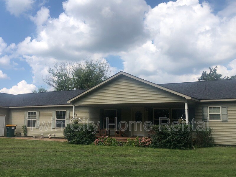 3855 149th Ave NE, Ham Lake, MN 55304 House for Rent in Ham Lake, MN