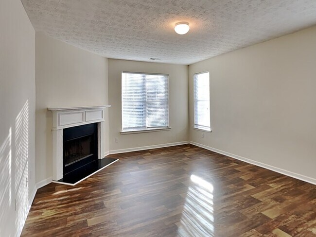 Building Photo - One Month Free! Move in!!Beautiful 3 Bedro...