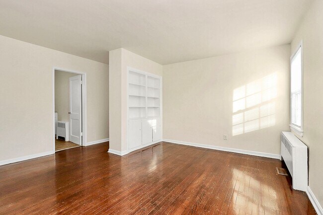 Foto del edificio - Spring Rent Special on this Cute 2 Bedroom Condo in Selwyn Village!